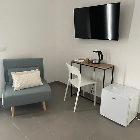 Δωμάτια σε οικογενειακή κατοικία Luma10 *